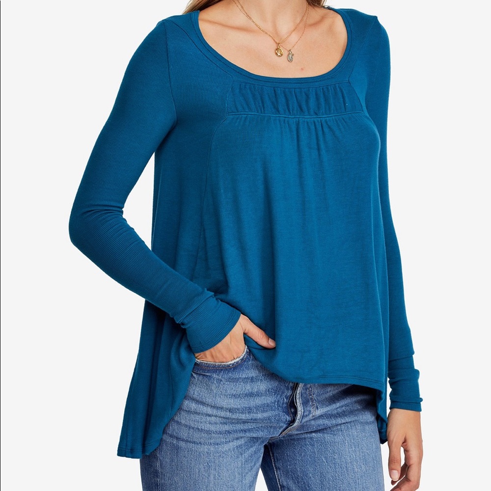 🌸Free People Love Valley Gathered High-Low Top